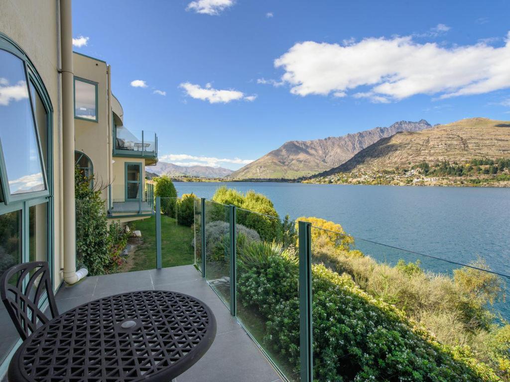 Lakefront Living At Remarkables Retreat - Unit 4 Queenstown Exteriör bild